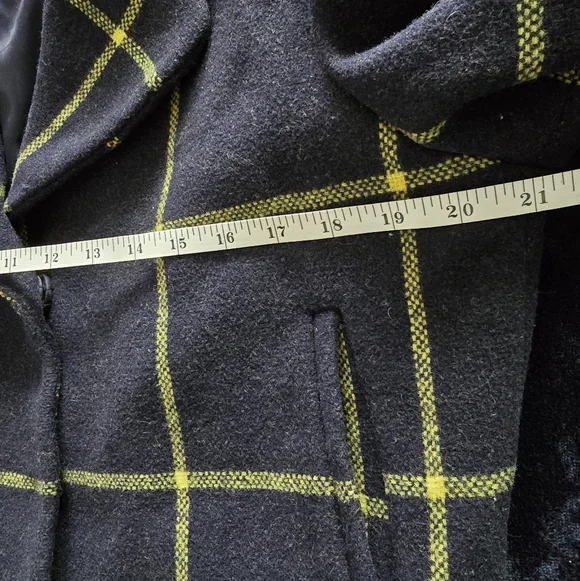 Bread n Butter Modern Cropped Check Wool Coat Size M - Picture 13 of 16
